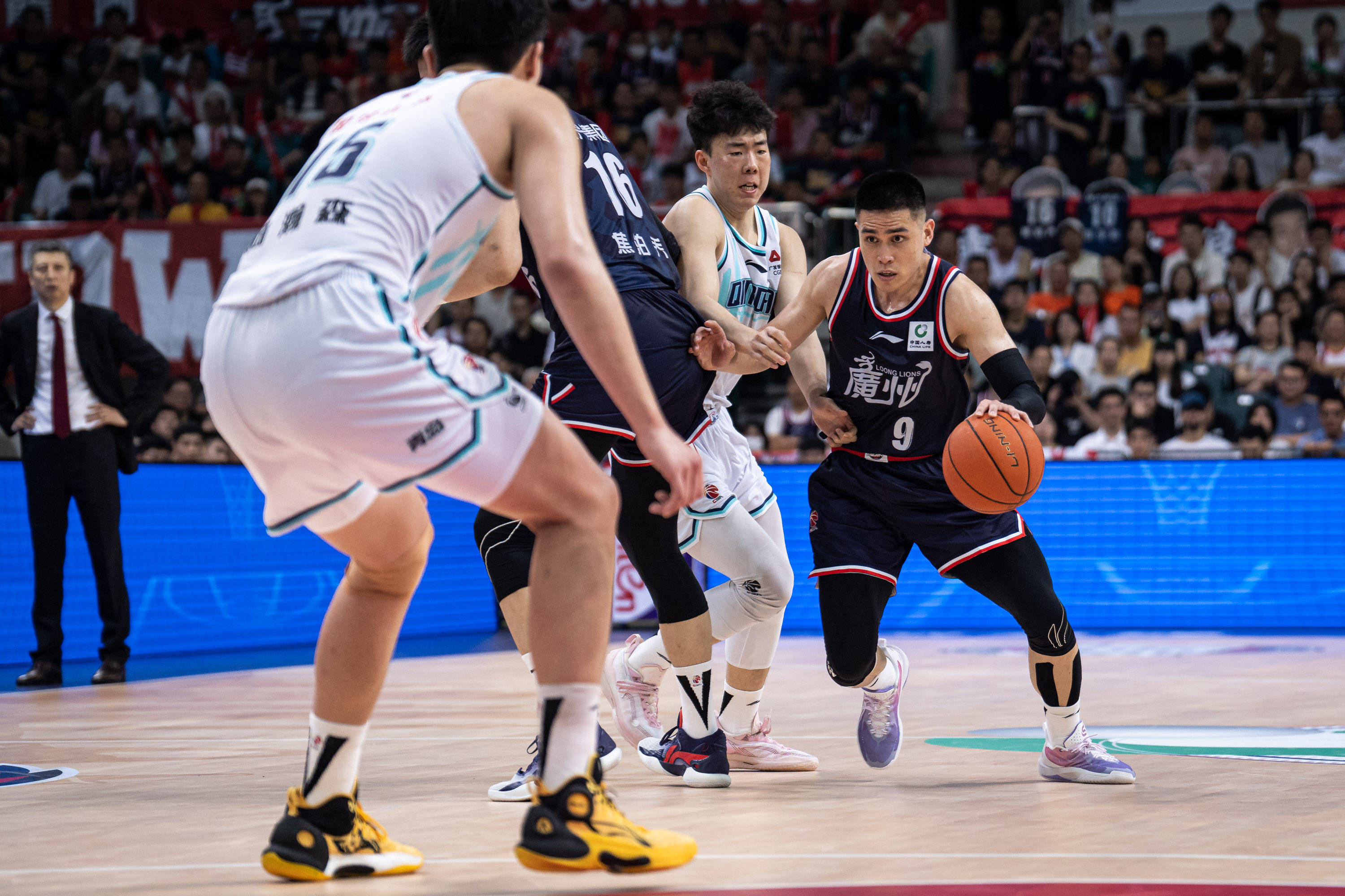 定价500万美元，特朗普推移民“金卡”引争议.